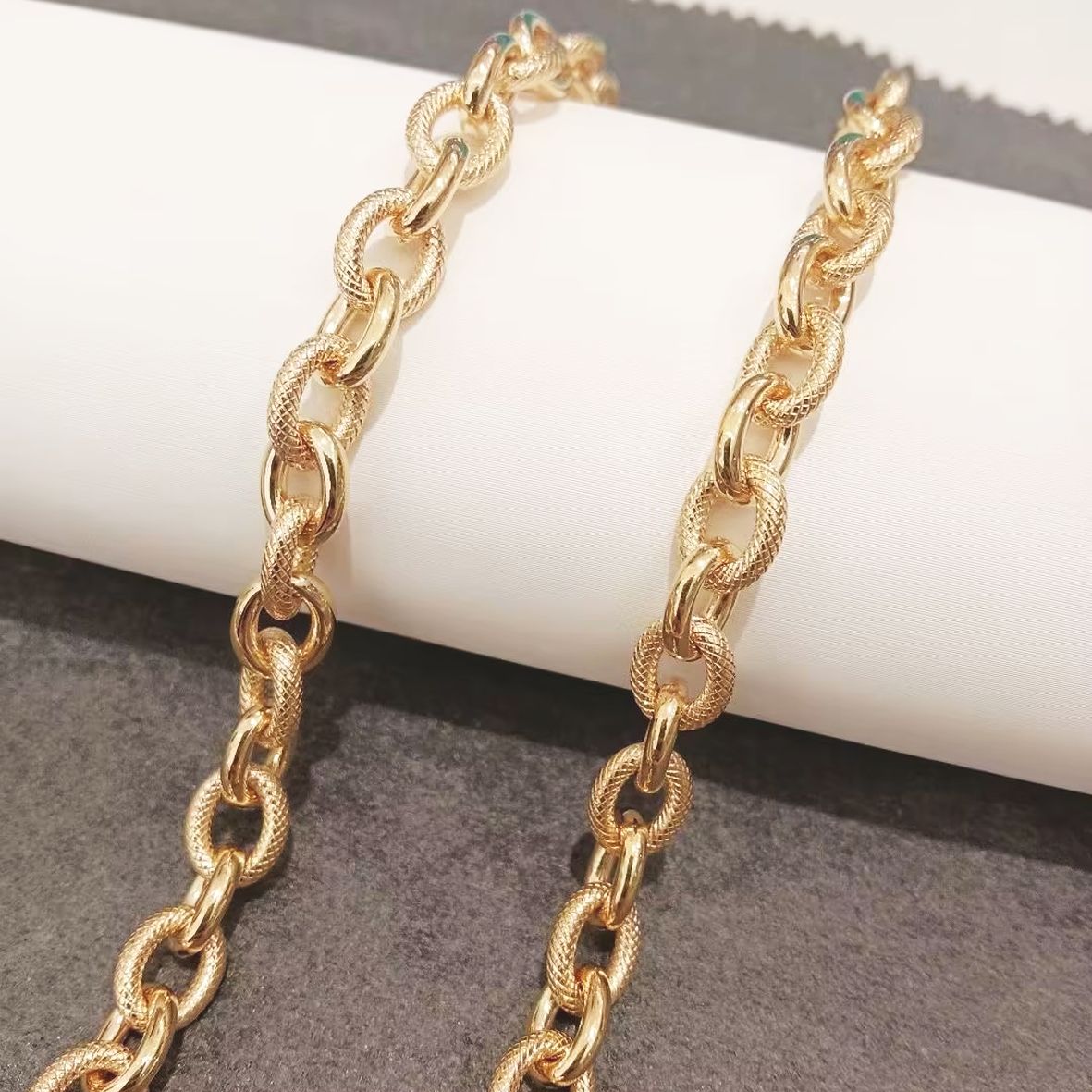 Patterned Rolo Bracelet - 18K Gold