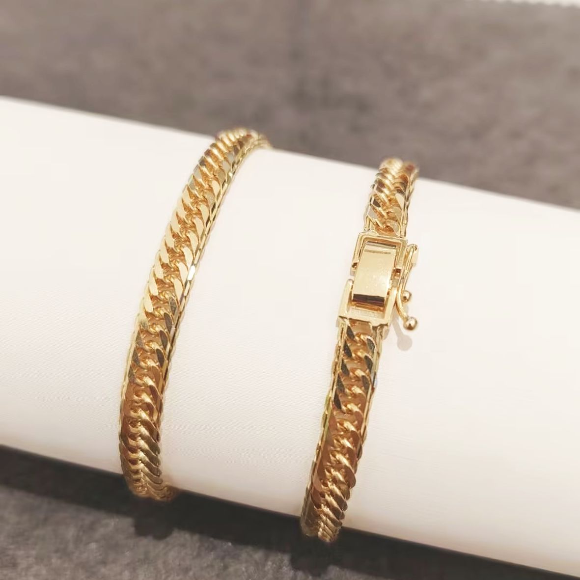 Square Cuban Link Bracelet - 18K Gold