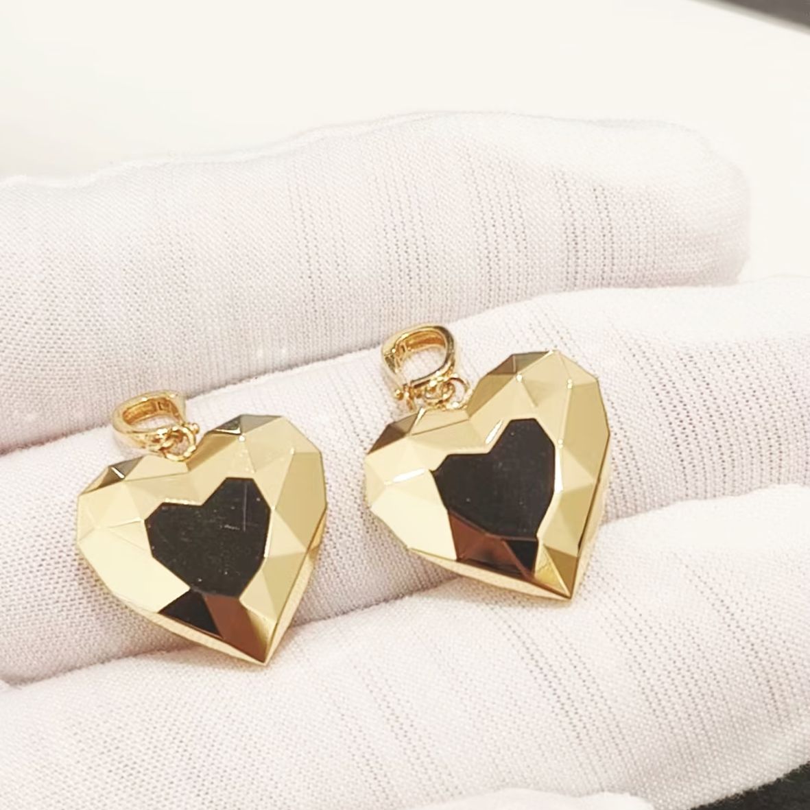 Large Heart Pendant - 18K Gold