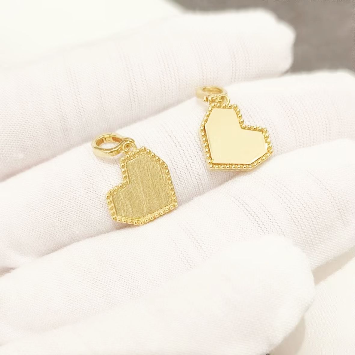 Square Heart Pendant - 18K Gold