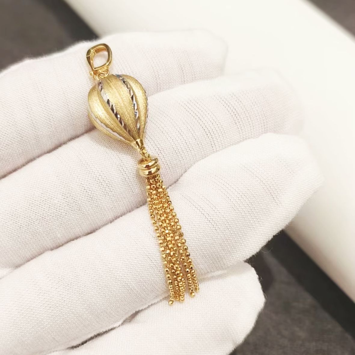 Lantern Pendant with Bead - 18K Gold